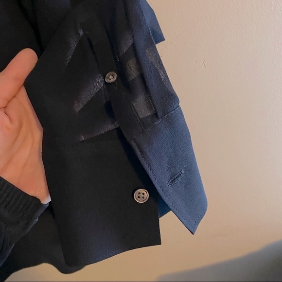 100% Silk Club Monaco Blouse - Picture 6 of 11